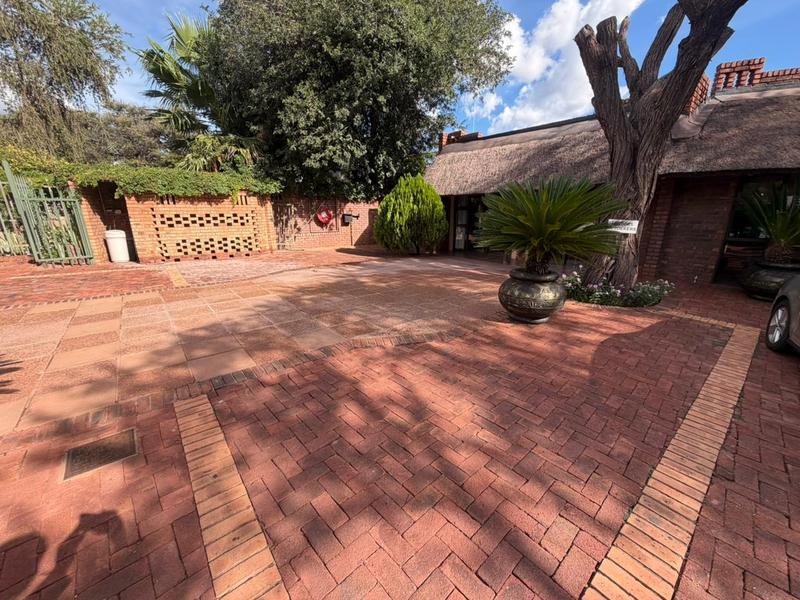 10 Bedroom Property for Sale in Kathu Northern Cape